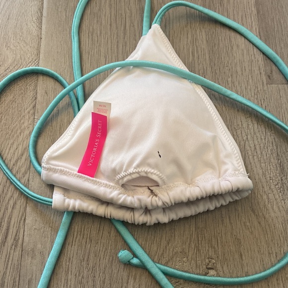 Victoria Secret Bikini Top - Picture 2 of 4